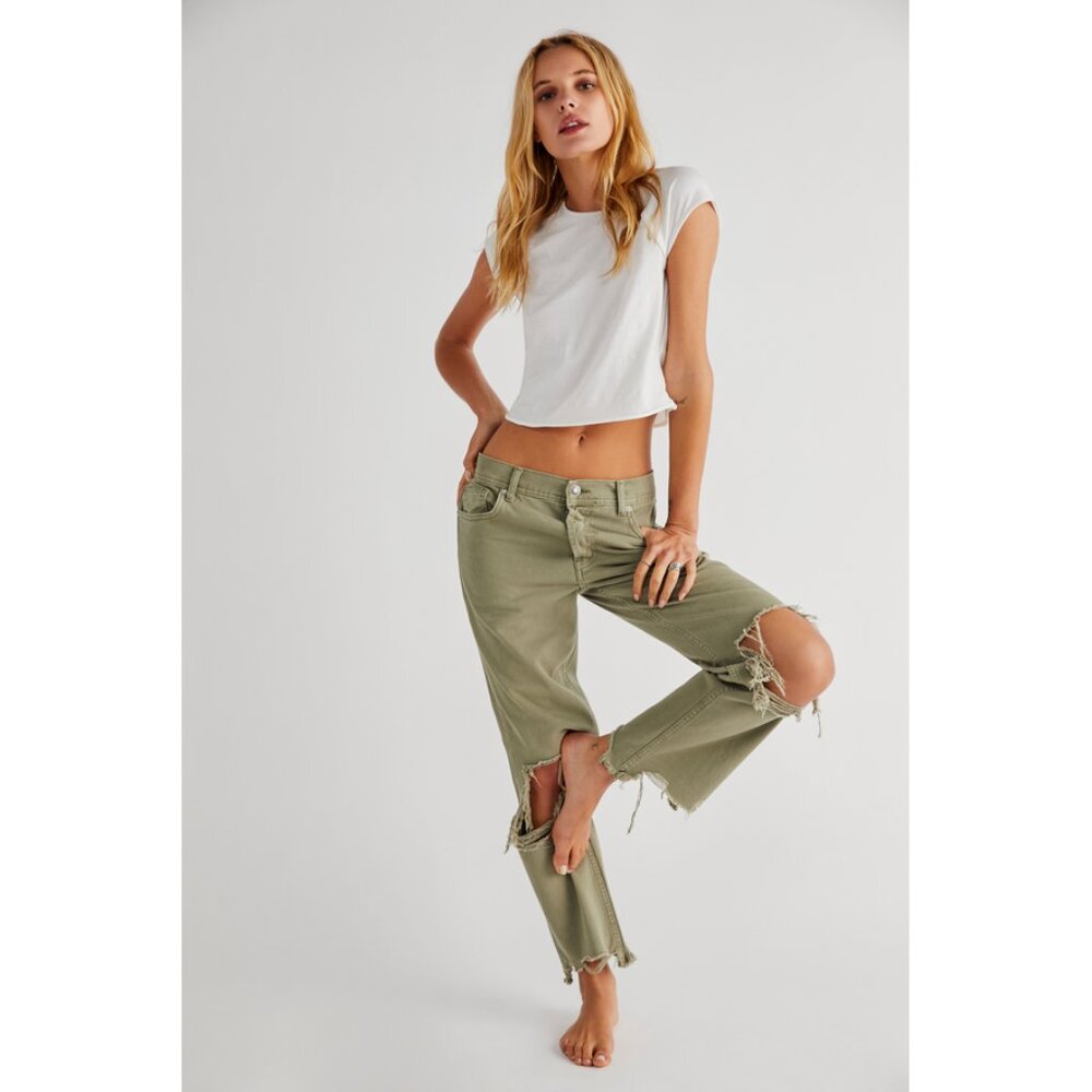 We The Free Sz. 30 Moss Maggie Mid-Rise Distressed Straight-Leg Jeans